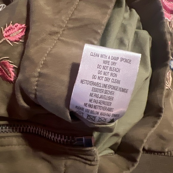 DRIFTWOOD Floral Embroidered Bomber Jacket Size XS Green Full Zip $158 Boho - Picture 9 of 9